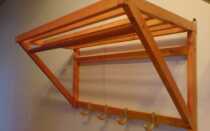 Вешалка в прихожую своими руками – функциональная и компактная