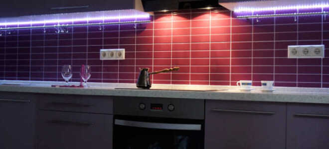 Кухня: как обустроить светодиодную подсветку под шкафами