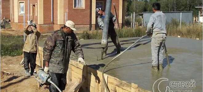 Сколько стоит залить монолитный фундамент