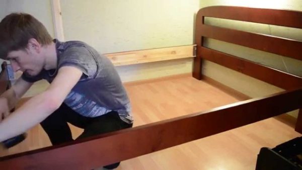 Сборка кровати