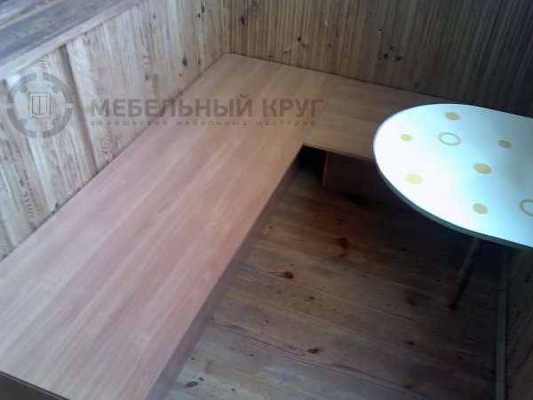изготовление полок на балконе
