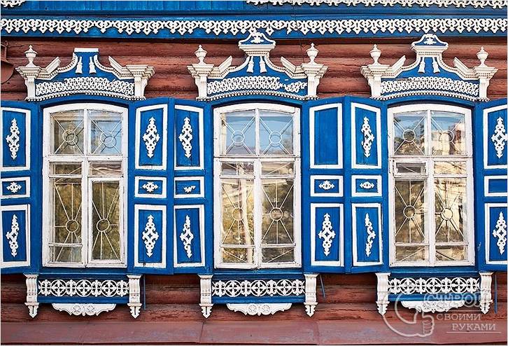 Резные ставни бело-синие Резные ставни бело-синие