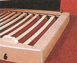 прикручиваем мебельные ролики и опорные бруски