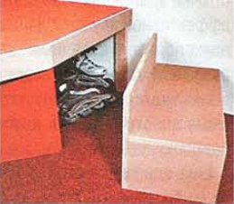 за приставной лесенкой находится ниша