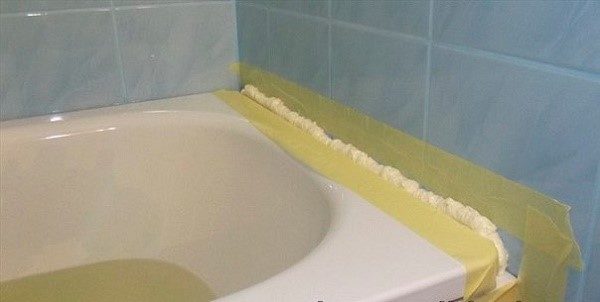 Маленькая щель подразумевает не глобальную заделку, а, скорее, маскировку