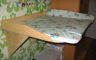 Пеленальный столик: преимущества, виды, изготовление своими руками