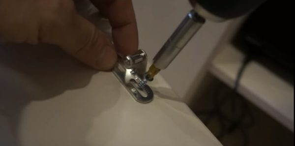 Крепление крепежа