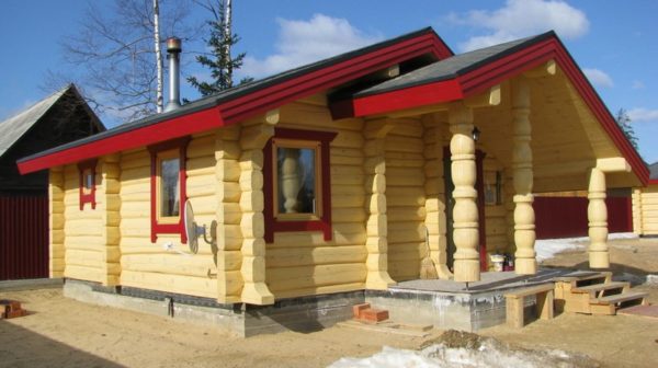Дома из лафета не требуют дополнительной декоративной отделки